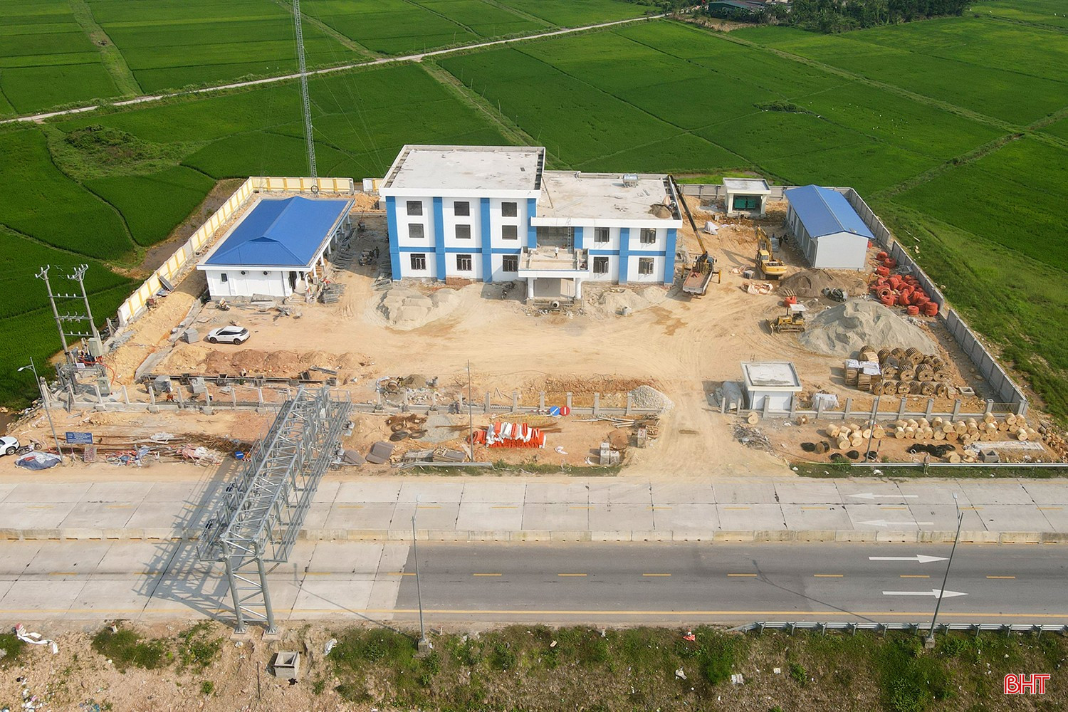 bqbht_br_tram-thu-phi-cao-toc-qua-ha-tinh-16f.jpg