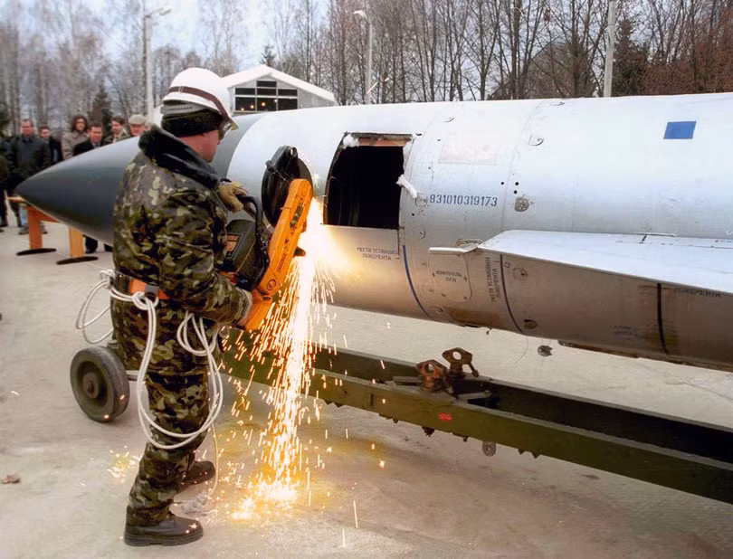 Ukraine sai lầm phá bỏ 423 tên lửa Kh-22 đủ sức hủy diệt tàu sân bay trên thế giới