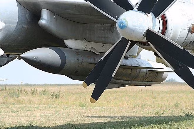 Ukraine sai lầm phá bỏ 423 tên lửa Kh-22 đủ sức hủy diệt tàu sân bay trên thế giới