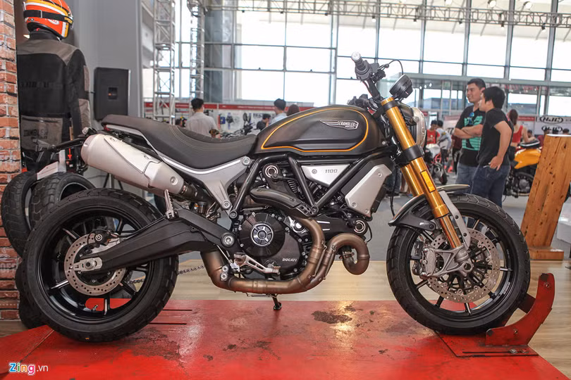 Ducati Scrambler Sport 1100 giá 505 triệu đồng tại VN