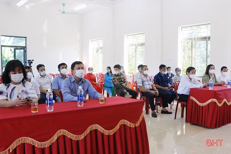 Khánh thành nhà văn hóa cộng đồng kết hợp tránh trú bão, lũ ở Vũ Quang