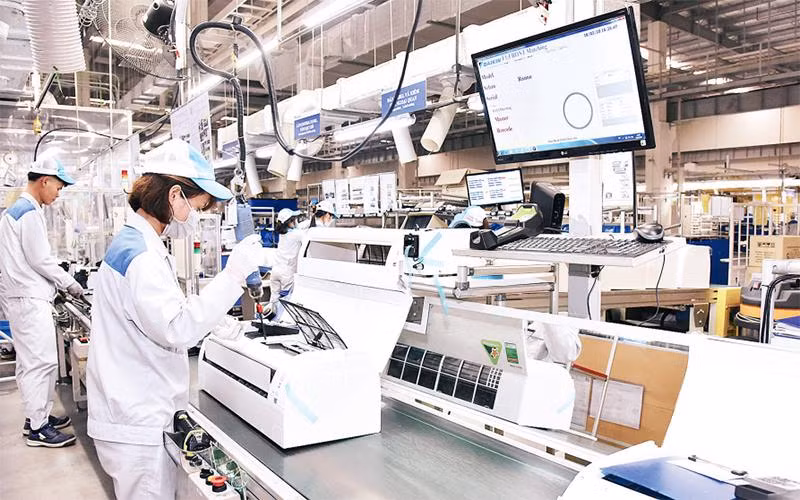 Trước 10/8, Bộ Tài chính có thêm giải pháp “tiếp sức” doanh nghiệp, người dân chống bão Covid-19