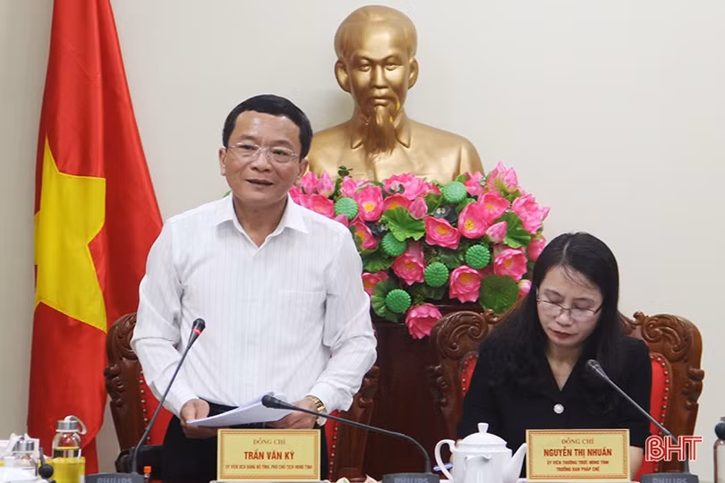 Chuẩn bị giám sát việc tuyển dụng, quản lý biên chế trong giáo dục ở Hà Tĩnh