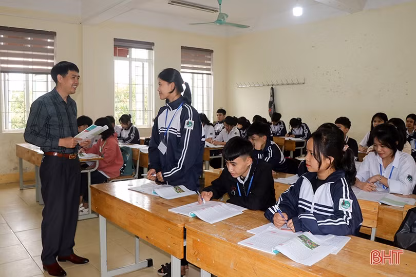 Người thầy 23 năm gắn bó với nghề và những sáng kiến được đề nghị phong tặng Nhà giáo Ưu tú