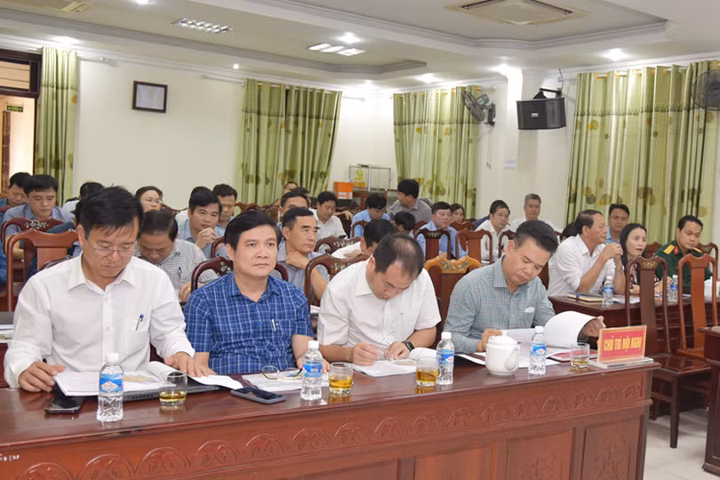 Nghe báo cáo đồ án quy hoạch chung thị trấn Lộc Hà và vùng phụ cận 