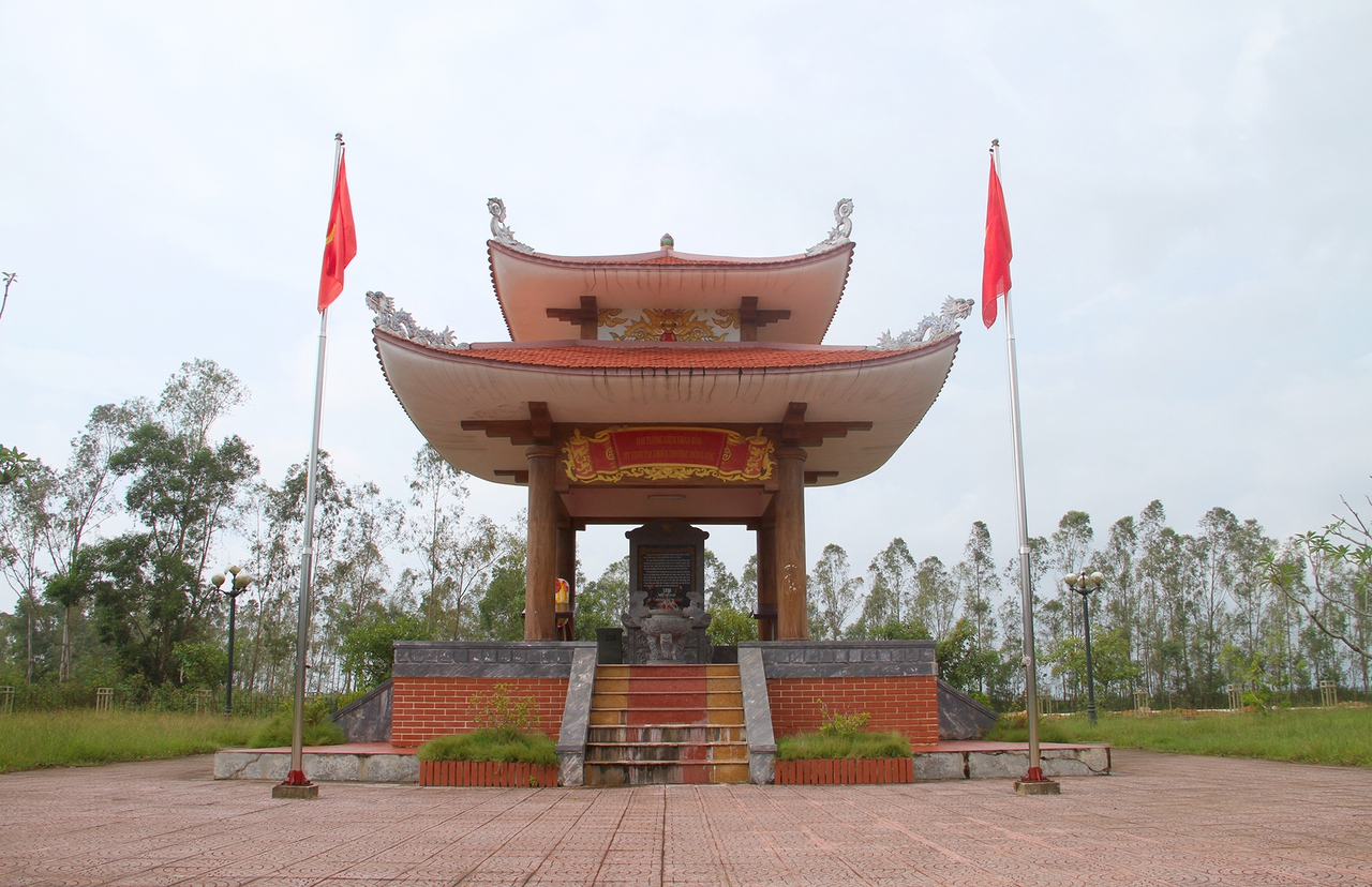 Nơi yên nghỉ của 10 cô gái mở đường ở ngã ba Đồng Lộc