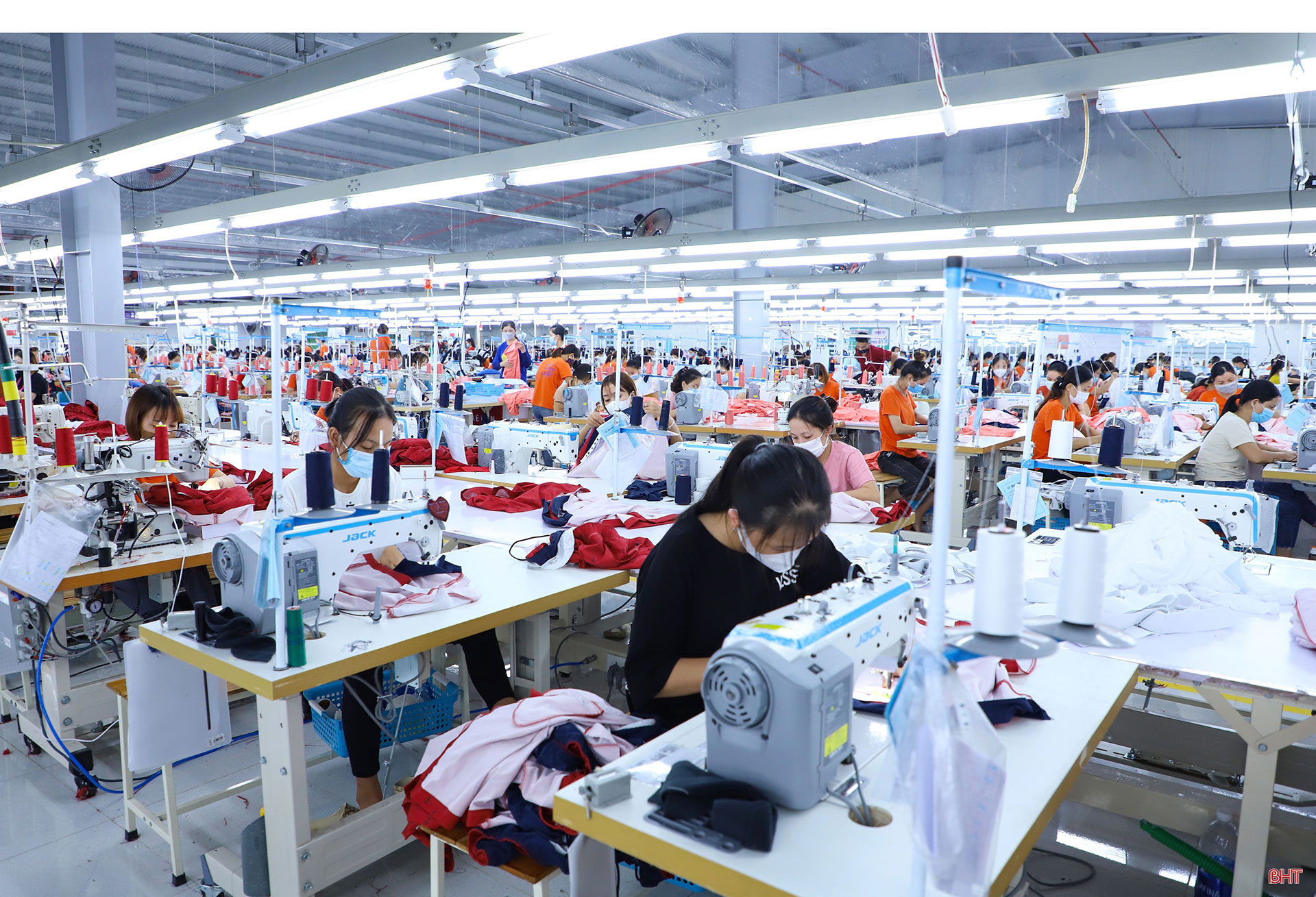 Hà Tĩnh phát động phong trào thi đua thực hiện thắng lợi nhiệm vụ phát triển KT-XH năm 2022