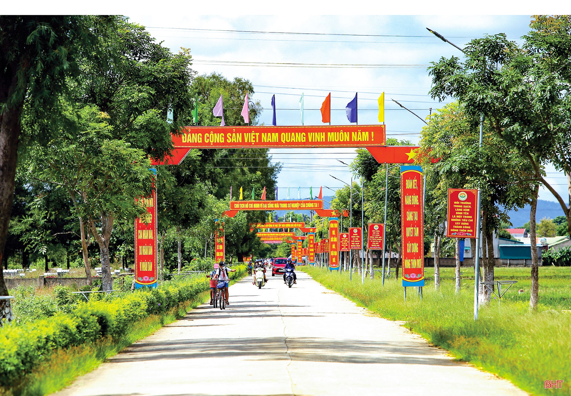 Hà Tĩnh phát động phong trào thi đua thực hiện thắng lợi nhiệm vụ phát triển KT-XH năm 2022