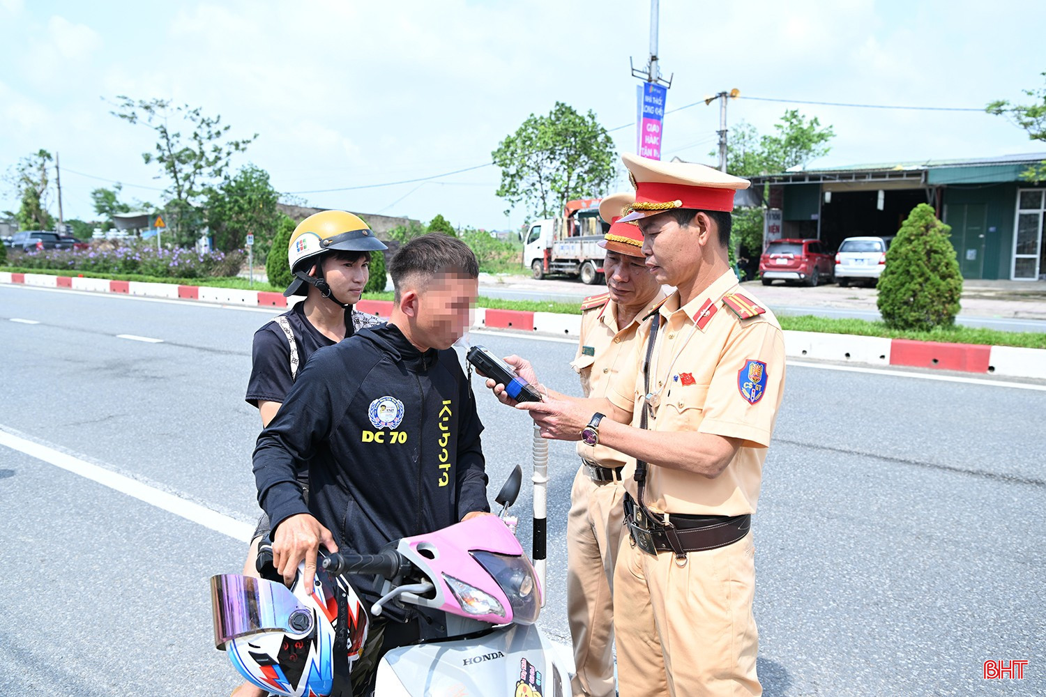 bqbht_br_vi-pham-nong-do-con-3b.jpg
