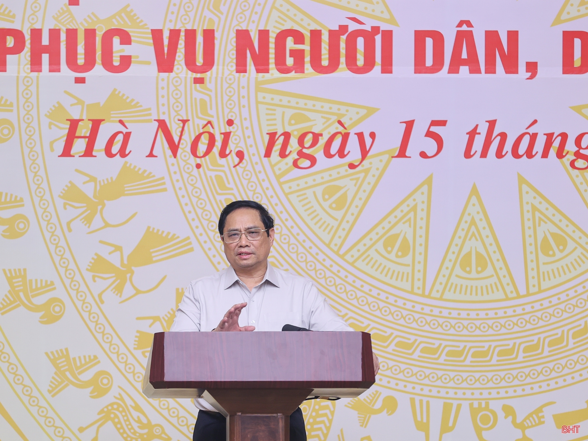 Xem người dân, doanh nghiệp là trung tâm để điều hành cải cách thủ tục hành chính hiệu quả