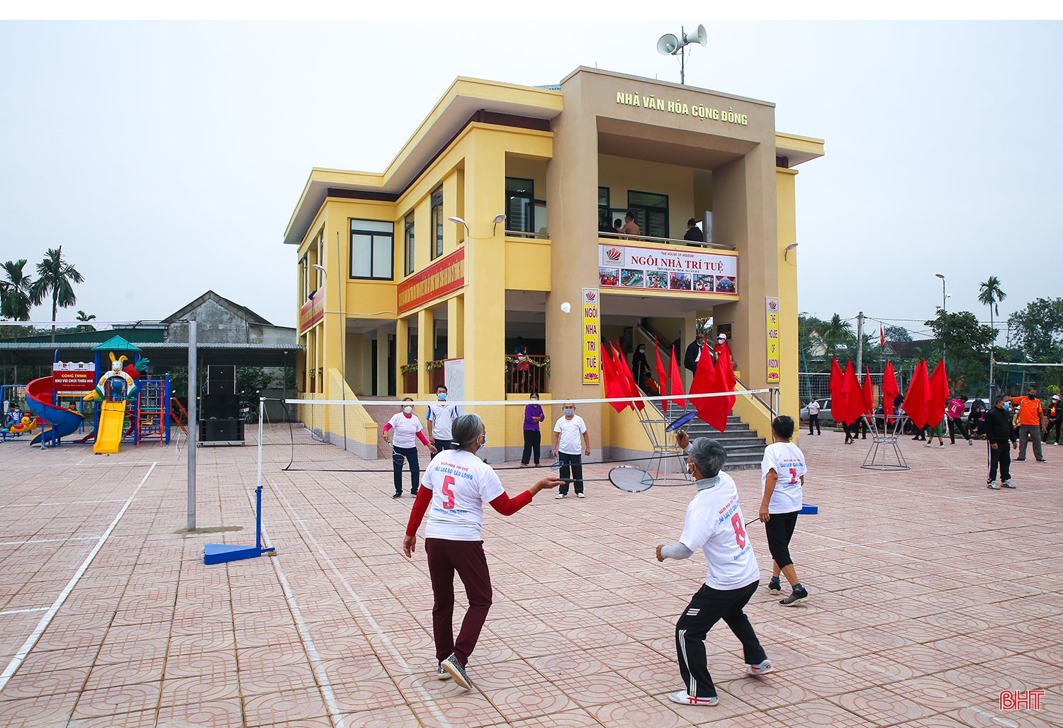 Phát huy truyền thống 180 năm, xây dựng huyện Cẩm Xuyên phát triển nhanh và bền vững