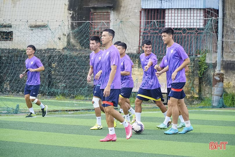 Cơ hội nào cho Hồng Lĩnh Hà Tĩnh trong chuyến làm khách trên sân Nam Định?