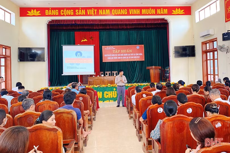 Nhiều hoạt động thiết thực mừng Ngày quốc tế Người cao tuổi ở Hà Tĩnh