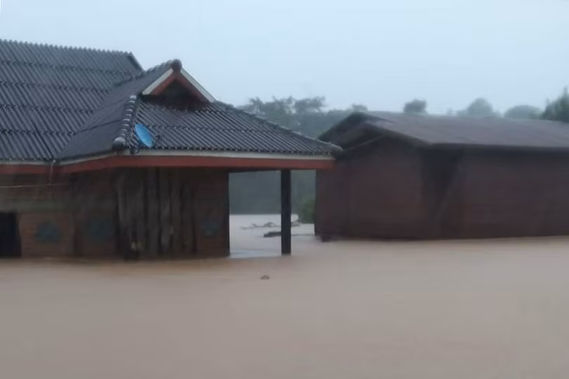 Bão Noru gây ngập nặng ở Lào