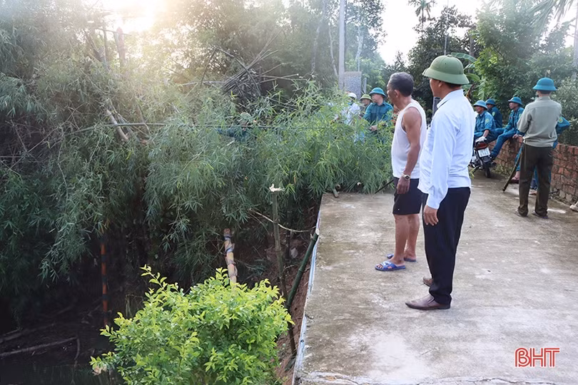 Cẩm Xuyên khẩn trương khắc phục tình trạng sạt lở đất