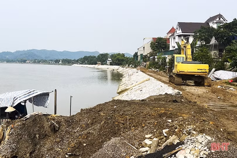 Thực hiện đồng bộ các giải pháp, tập trung ứng phó với hoàn lưu bão số 4