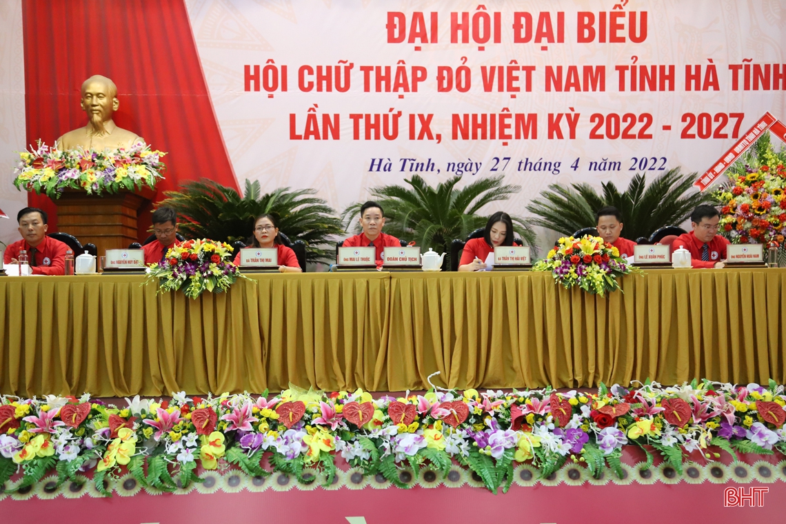 Ông Mai Lê Thuộc tái cử Chủ tịch Hội Chữ thập đỏ tỉnh Hà Tĩnh