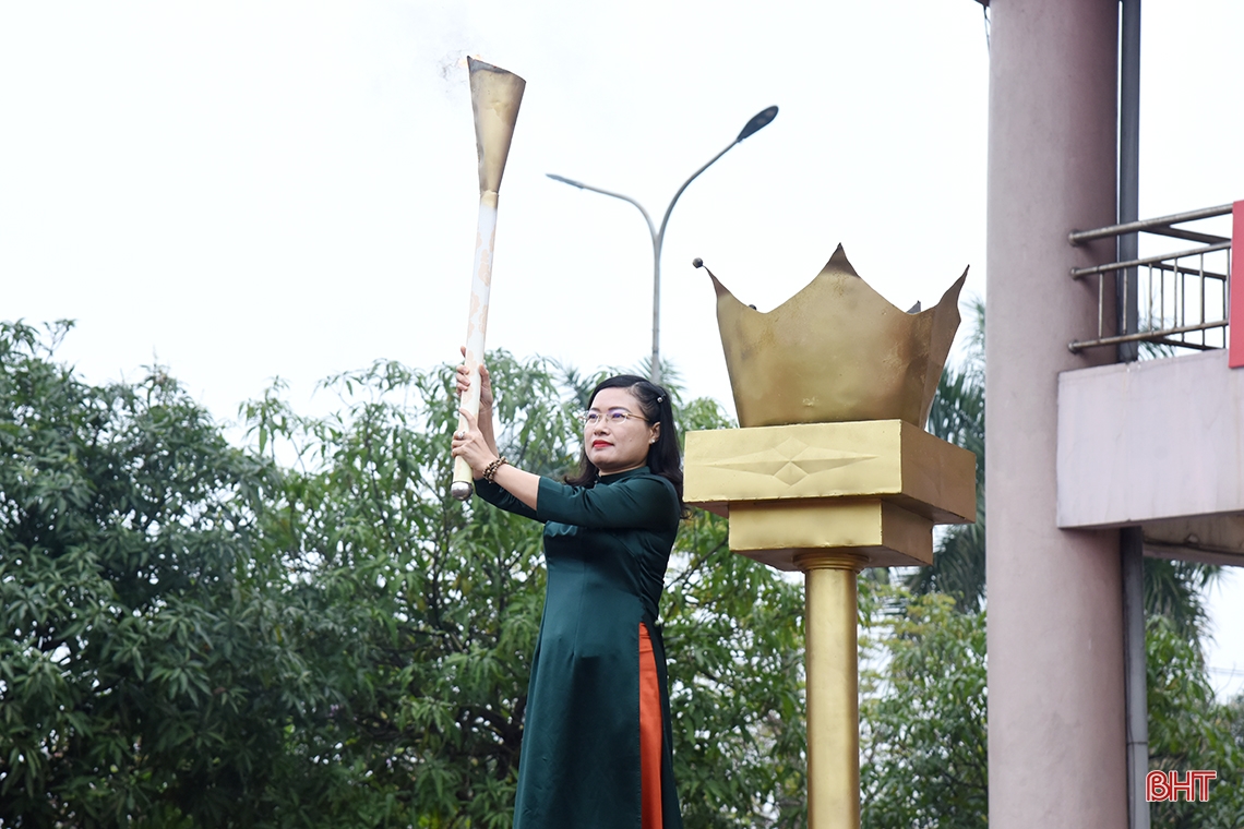 Lãnh đạo Hà Tĩnh, Bộ Quốc phòng dự lễ giao nhận quân tại các địa phương