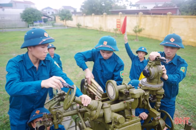 Hà Tĩnh xây dựng thế trận phòng không vững mạnh, rộng khắp