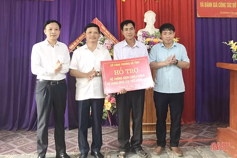 Sở Công thương Hà Tĩnh tích cực triển khai các hạng mục đỡ đầu nông thôn mới