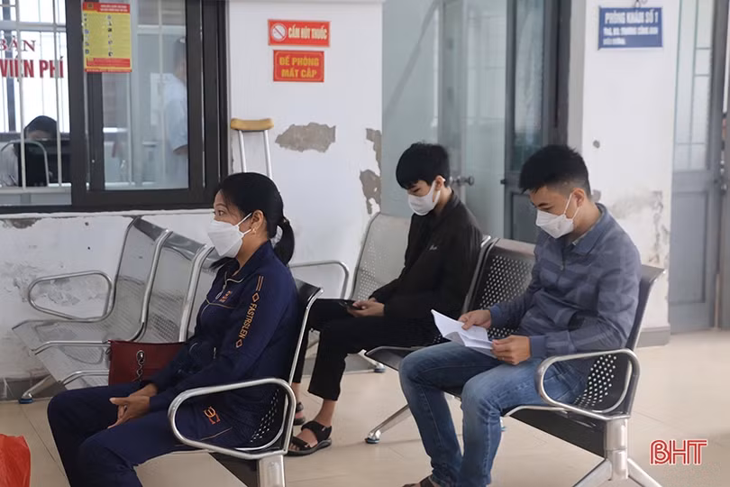 Xây dựng môi trường không khói thuốc lá ở Bệnh viện Y học cổ truyền