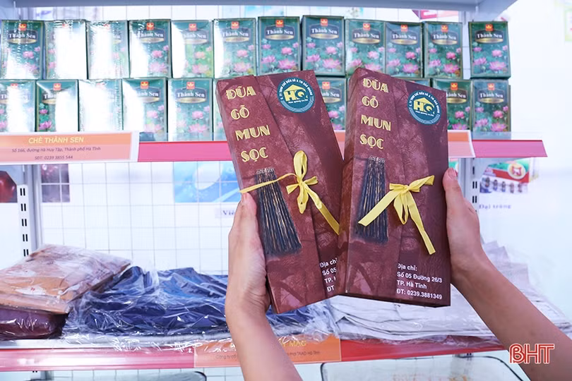 Sản phẩm OCOP, nông nghiệp, tiểu thủ công nghiệp của TP Hà Tĩnh thu hút đại biểu bên lề Đại hội Đảng bộ TP Hà Tĩnh