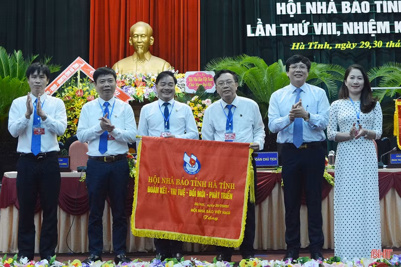 Tập trung đổi mới phương thức hoạt động, phát huy hơn nữa tính sáng tạo của người làm báo