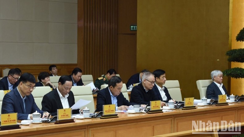 Các đại biểu tham dự cuộc làm việc. (Ảnh: TRẦN HẢI)