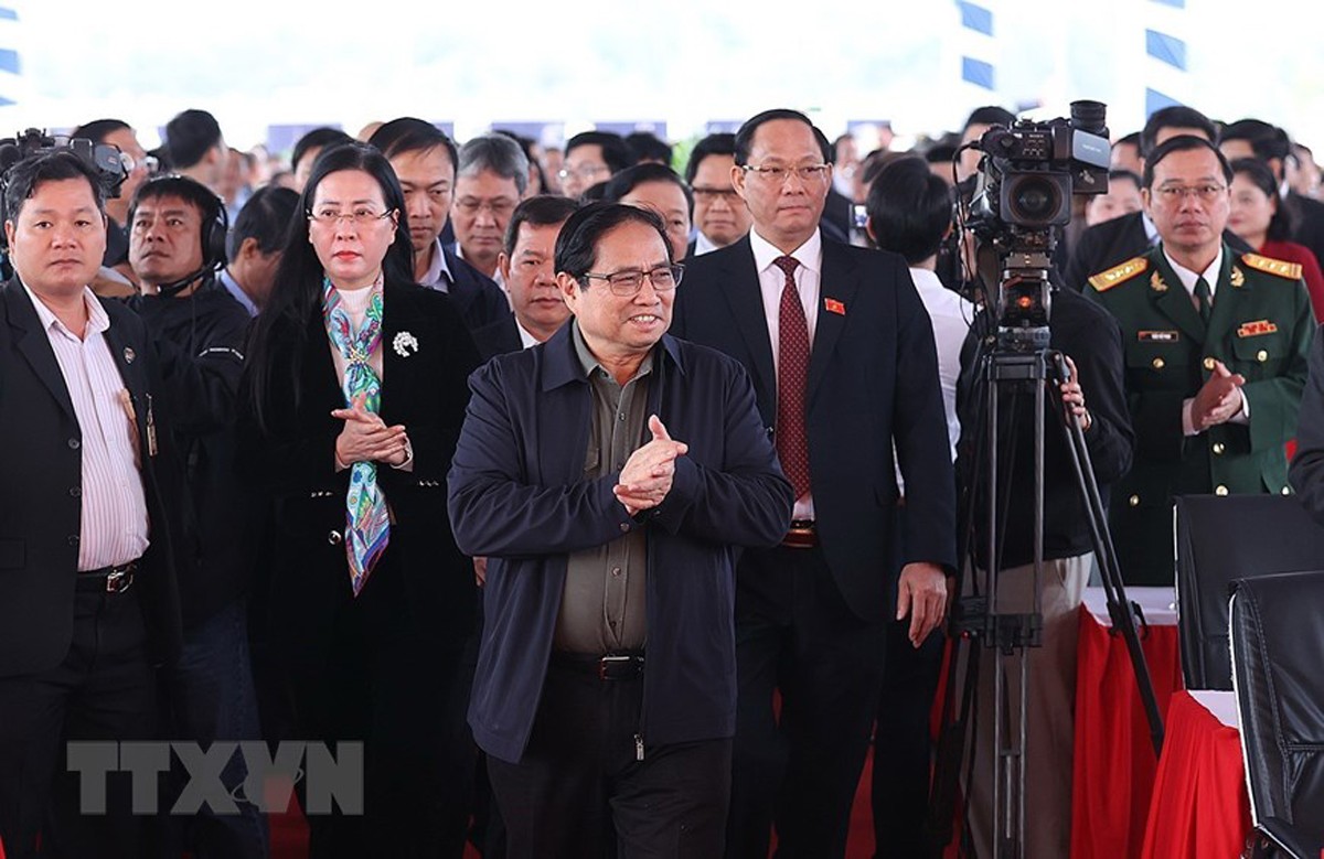 106d0104733t9112l5-ttxvn-thu-tuong-pham.jpg