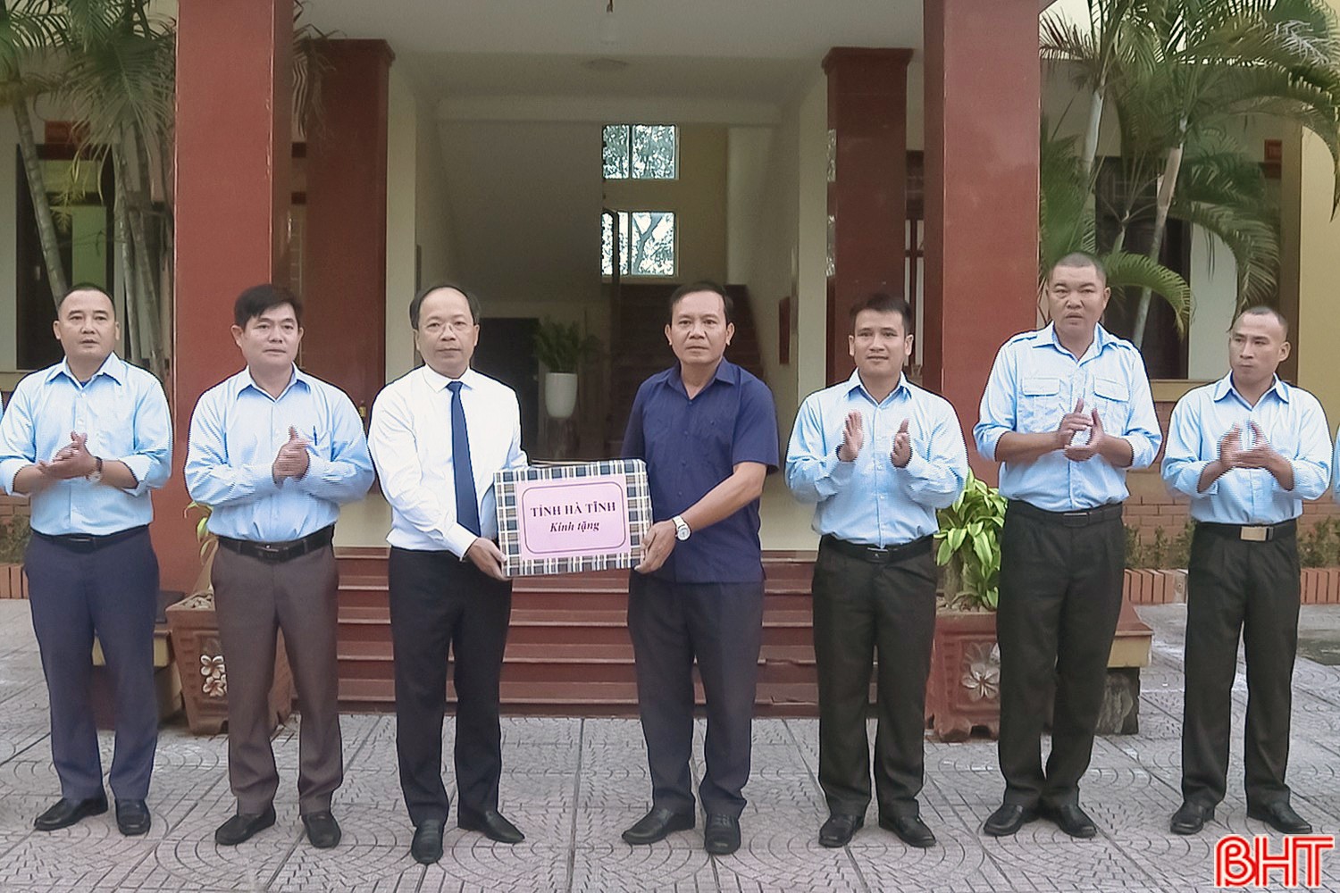 image-1-3084.jpg