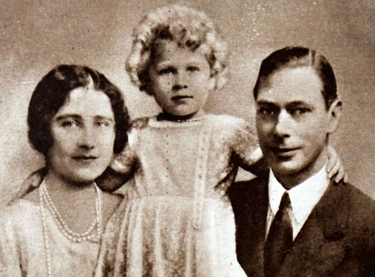 Cuộc đời Nữ hoàng Elizabeth II qua ảnh