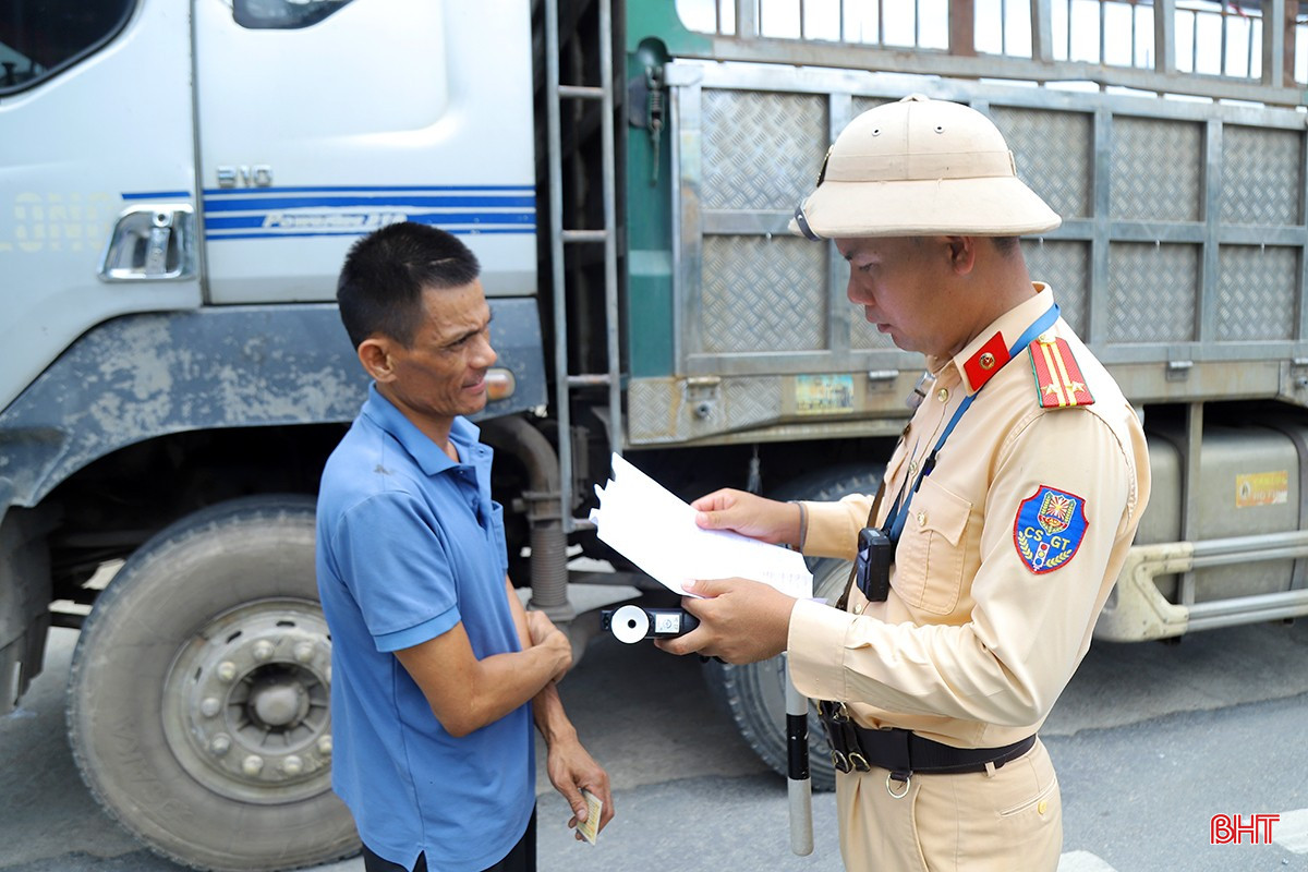 bqbht_br_thu-hoi-phu-hieu-xe-o-to-kinh-doanh-van-tai.jpg
