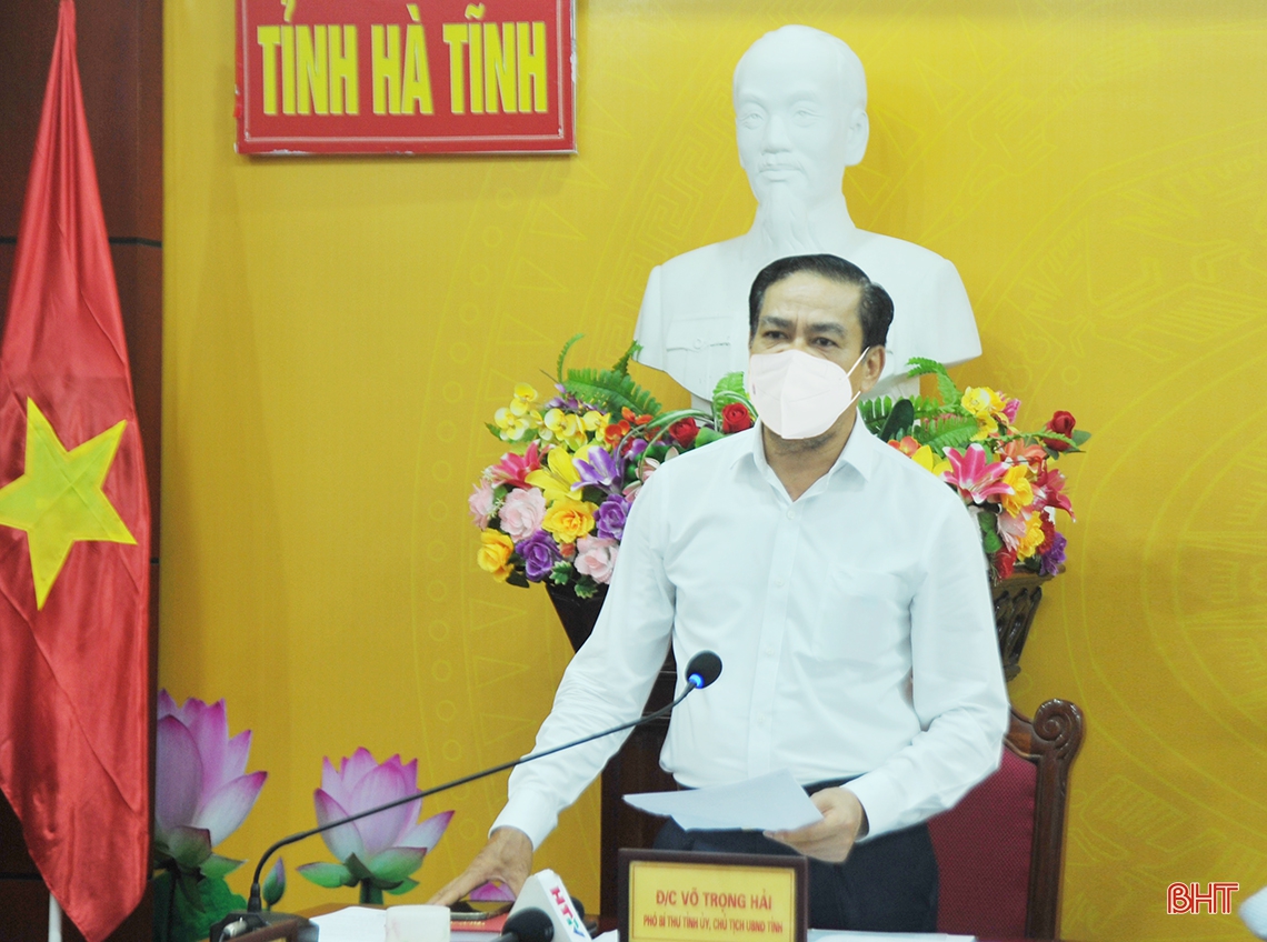 Hà Tĩnh đối thoại, tôn vinh doanh nghiệp, doanh nhân tiêu biểu dịp 13/10