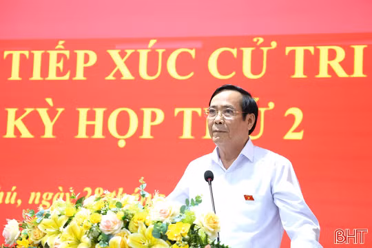 Cử tri kiến nghị các nội dung về hỗ trợ cán bộ, công chức cấp xã, phát triển hạ tầng đô thị
