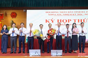 HĐND tỉnh Hà Tĩnh kiện toàn nhân sự UBND tỉnh, thông qua 4 nghị quyết chuyên đề