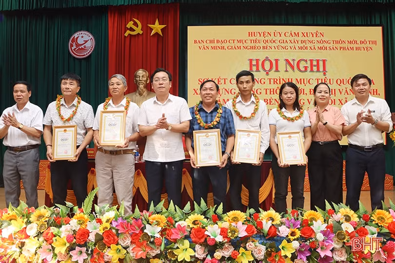 Cẩm Xuyên tập trung tạo chuyển biến rõ nét trong xây dựng nông thôn mới