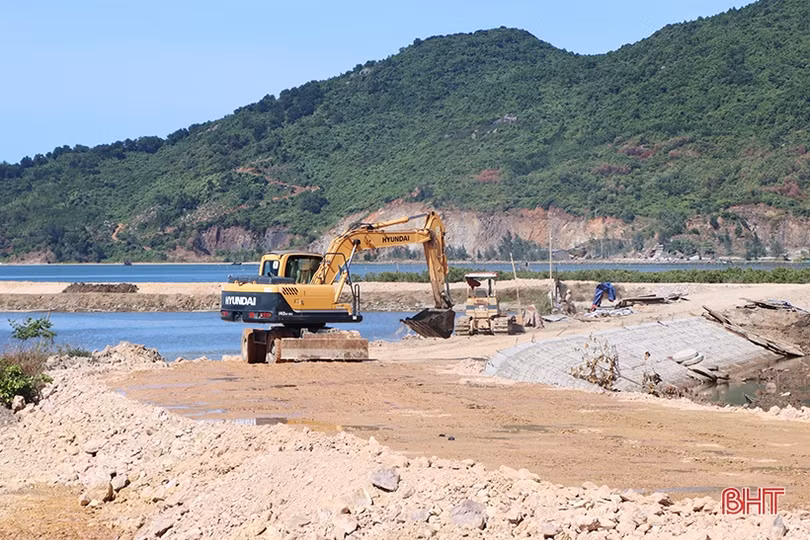 Người dân, doanh nghiệp Hà Tĩnh bớt gánh nặng khi giá thép giảm