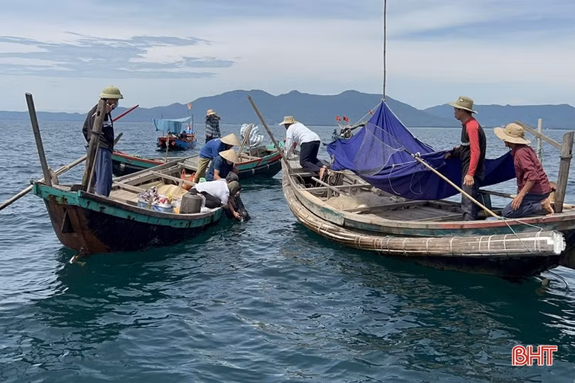 Tìm thấy thi thể ngư dân mất tích trên biển ở Nghi Xuân