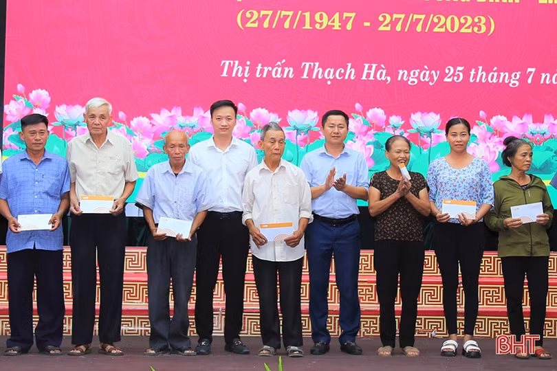 Nhiều hoạt động tri ân gia đình chính sách, người có công ở Hà Tĩnh