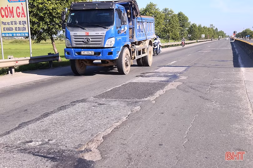 Tập đoàn Cienco4 phải hoàn thành xử lý hư hỏng tuyến quốc lộ 1 qua Hà Tĩnh trước 15/9