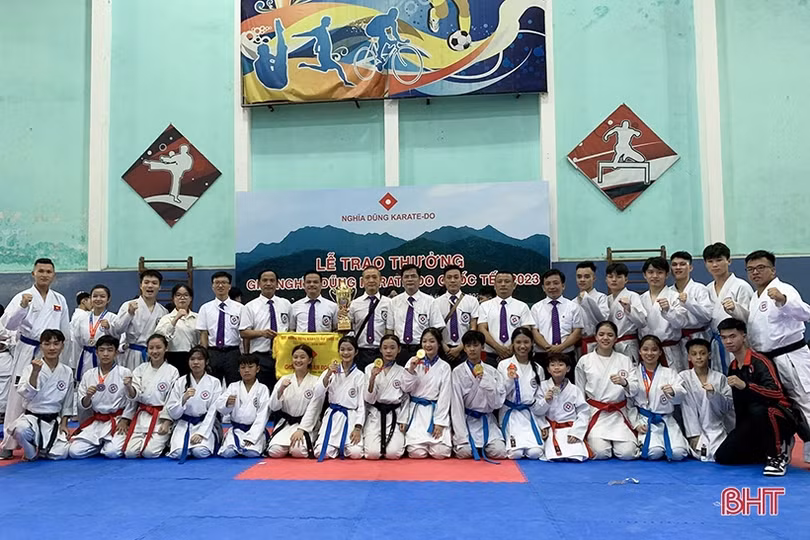 Hà Tĩnh đạt giải nhì toàn đoàn Giải Nghĩa Dũng karatedo quốc tế