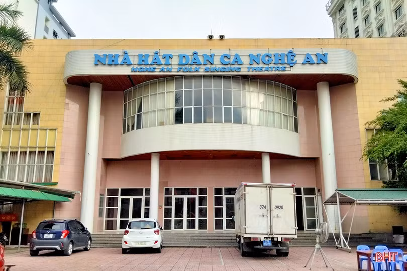 Ví, giặm ngân vang mãi trên đôi bờ sông Lam...
