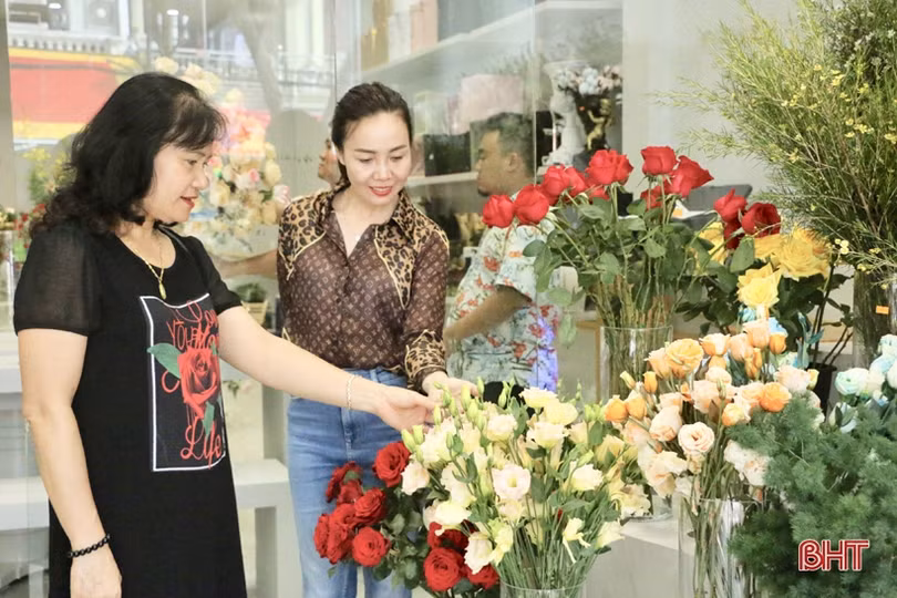Những lẵng hoa đẹp “mê hồn” ở Hà Tĩnh trong ngày 20/10