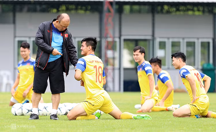 Park Hang-seo: Phù thuỷ hay bậc thầy dụng nhân