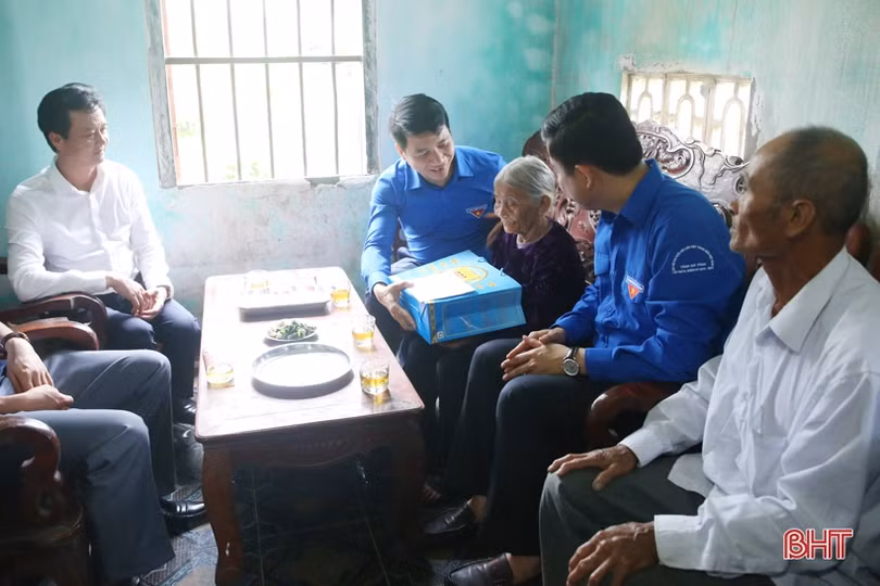 Nhiều hoạt động kỷ niệm ngày sinh anh Lý Tự Trọng