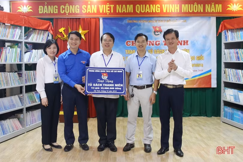 Nhiều hoạt động kỷ niệm ngày sinh anh Lý Tự Trọng