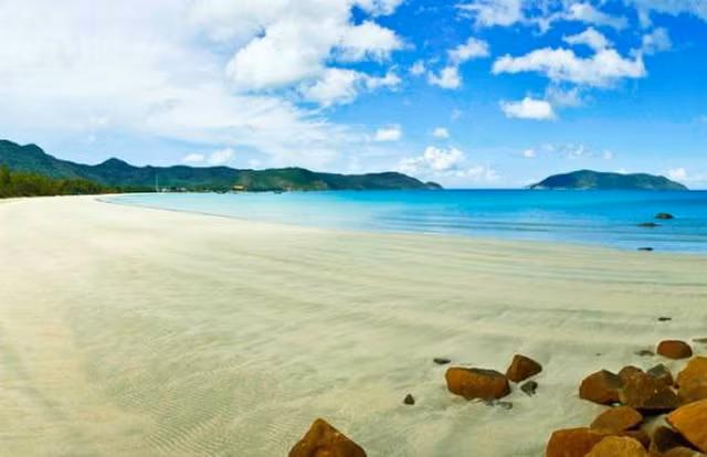 Hòn đảo duy nhất Việt Nam thuộc danh sách “Nơi có nước trong xanh nhất thế giới”