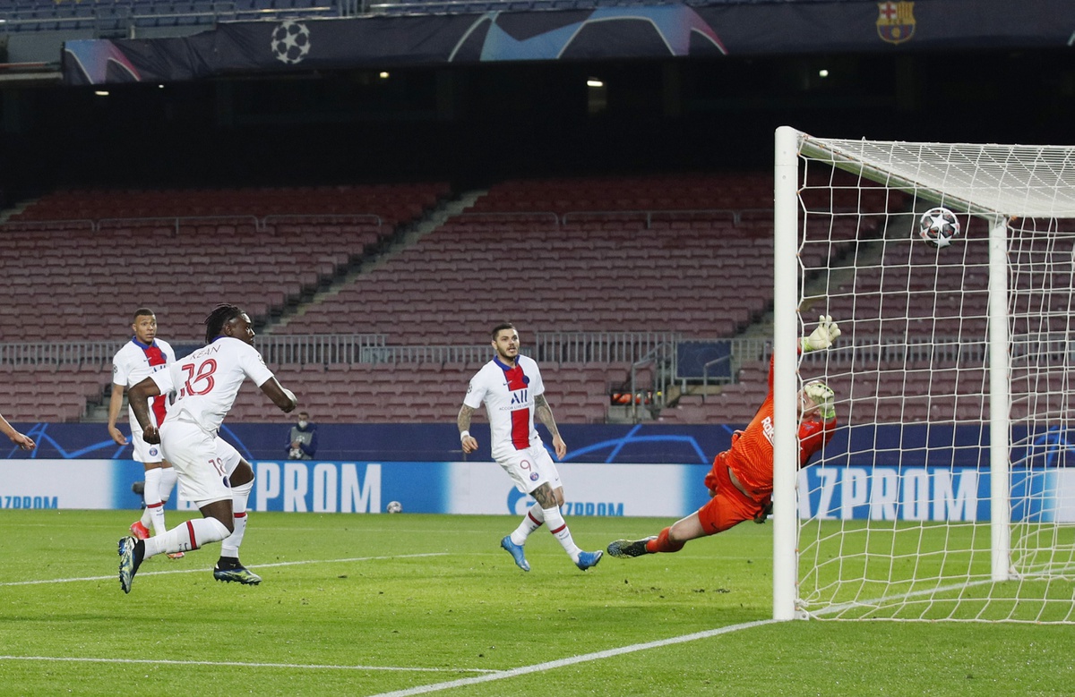 Barca thua ngược PSG 1-4 tại Camp Nou