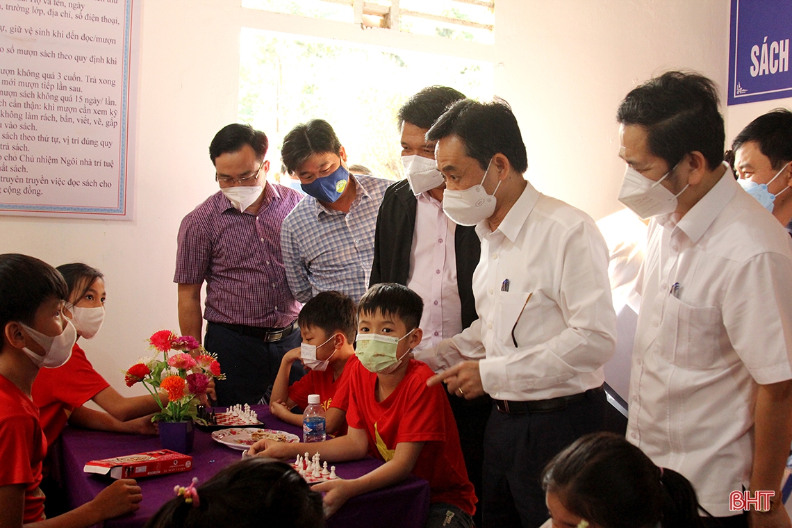 Khai trương nhà văn hóa cộng đồng - ngôi nhà trí tuệ ở Hương Sơn