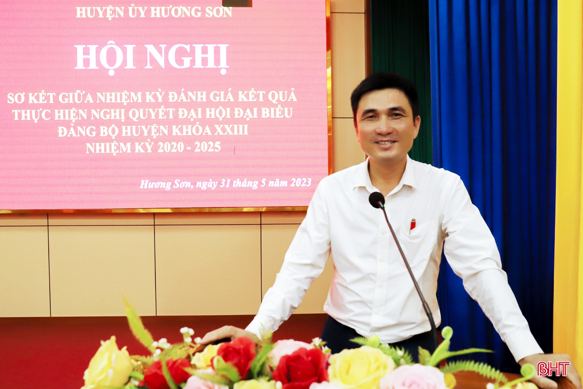 Hương Sơn cần phát huy vai trò người đứng đầu, tạo đột phá trong phát triển KT-XH